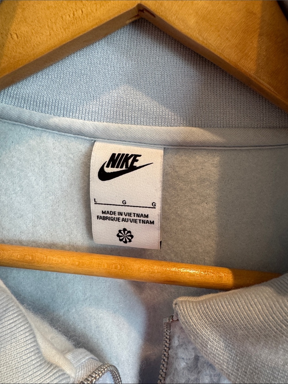 Nike Light Blue Sherpa Cropped Half-Zip Pullover. Worn once. - Picture 2 of 8